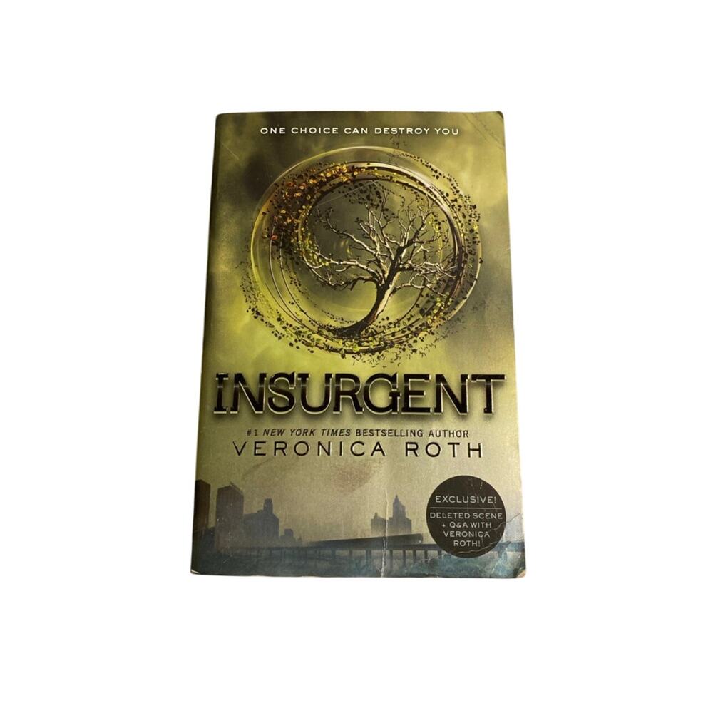 Insurgent by Veronica Roth Book - Picture 2 of 4